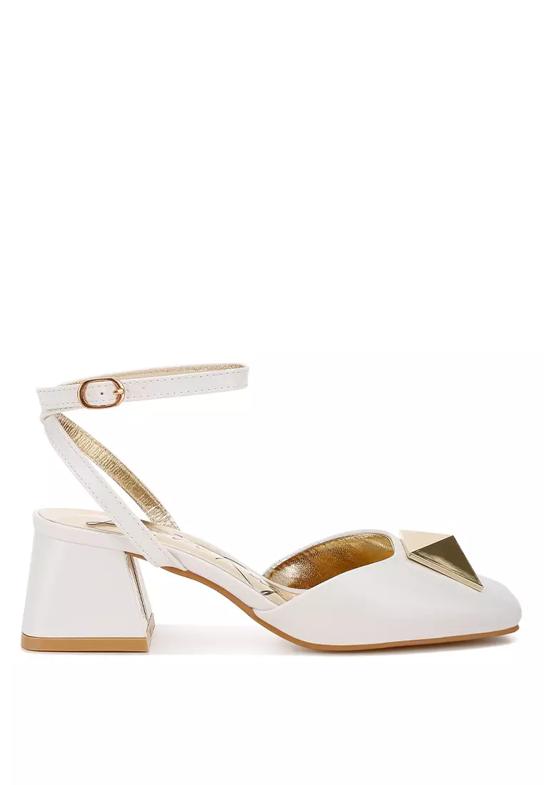 Brooch Detail Ankle Strap Sandals in Off White