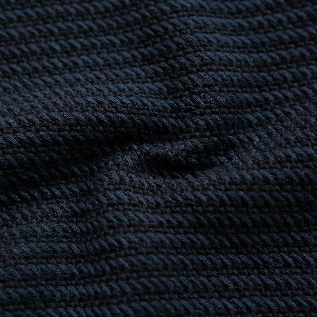 Kale Karl Black / Kaos rajut lengan pendek premium