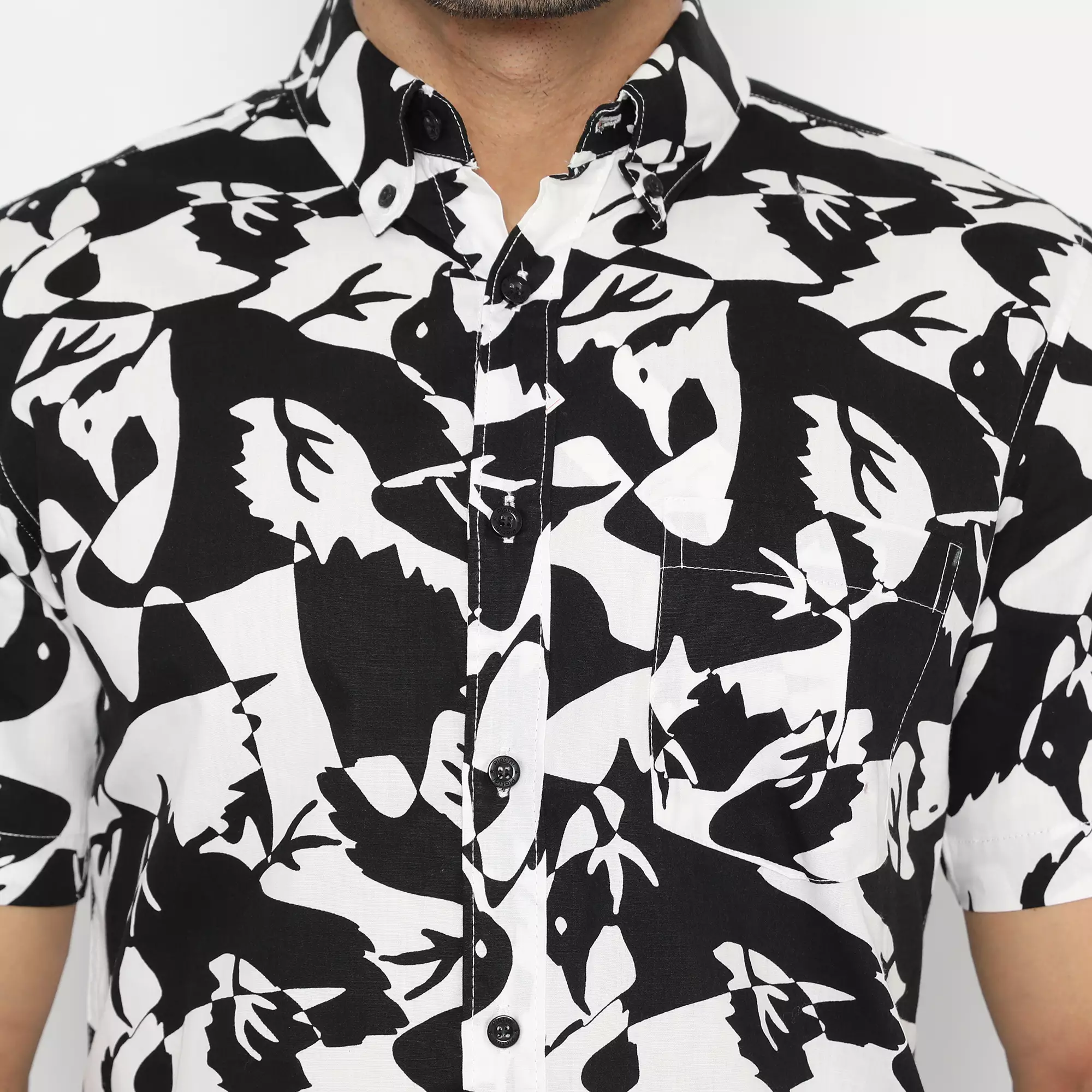 Platini Kemeja Hawai Pria Lengan Pendek Hitam 132116