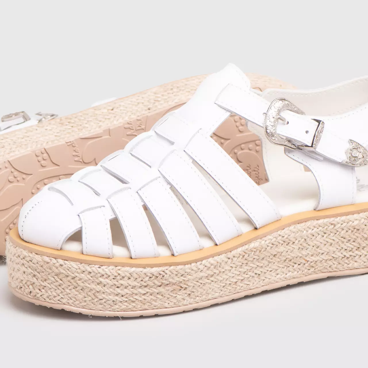 Rendeveous Platform Genuine Leather White