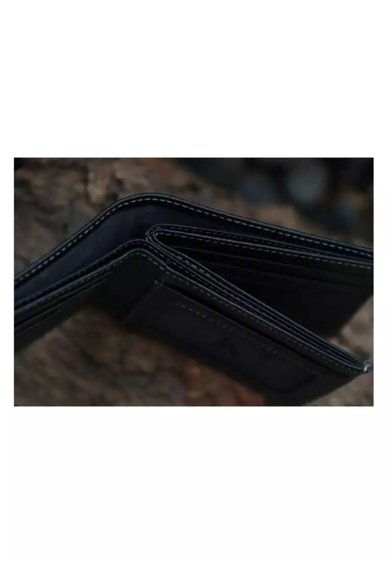 3D Wallet with RFID Blocking