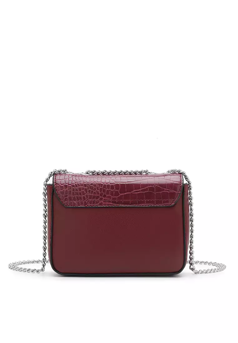 Red bag top crossbody