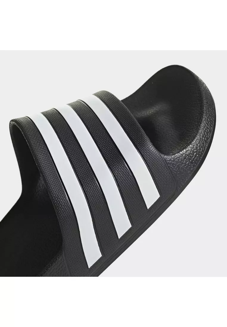 Adilette Aqua Slides