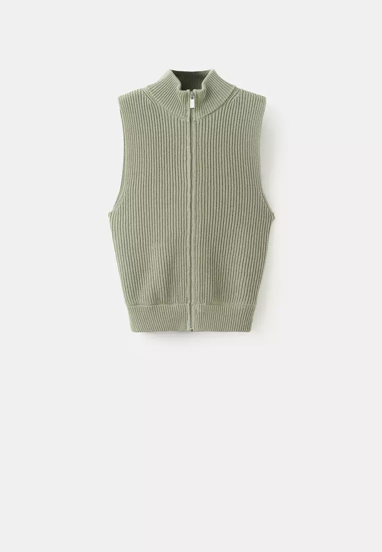 Ribbed Knitted Top With Zip