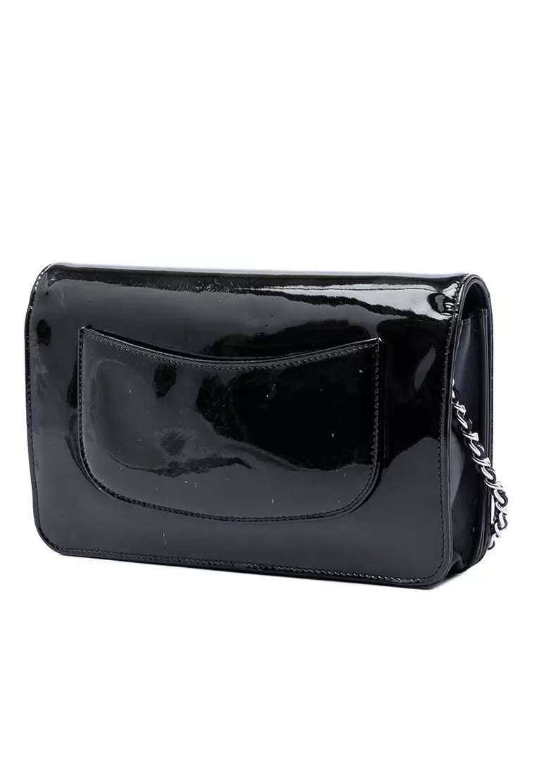 Pre-Loved Chanel Cc Patent Strass Embellished Wallet On Chain