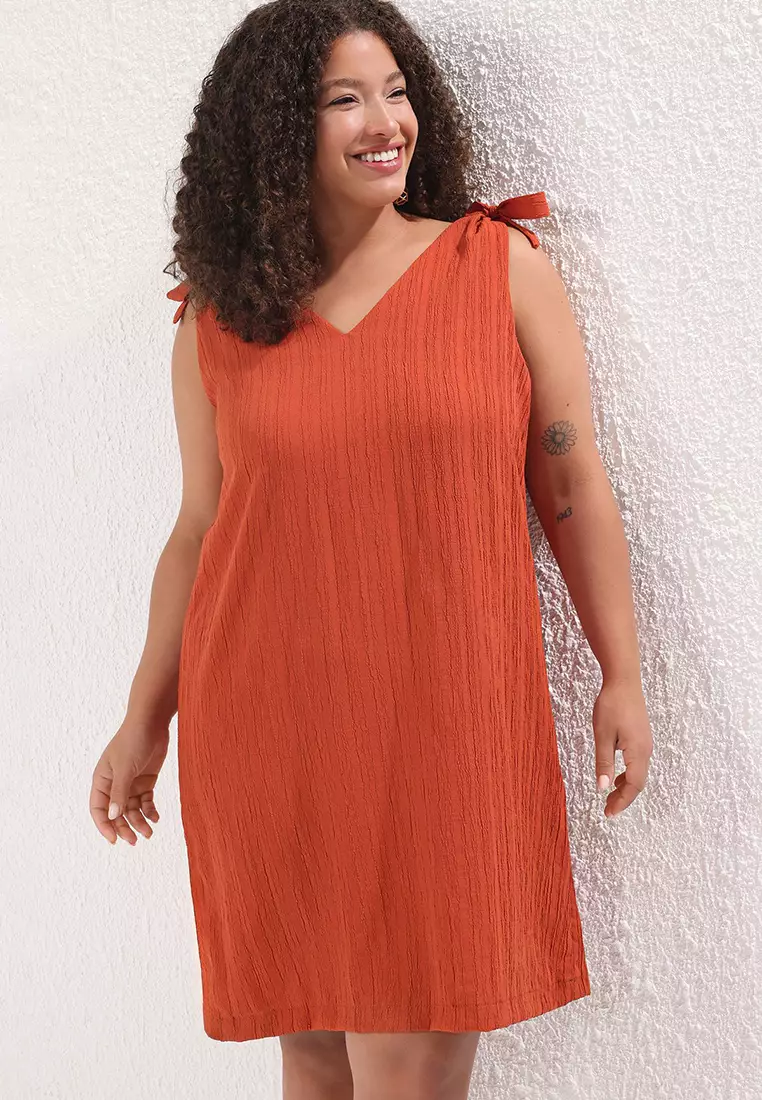 Red Bow Detail Crinkle Textured Fabric Plus Size Beach Dress TBBSS25AH00001