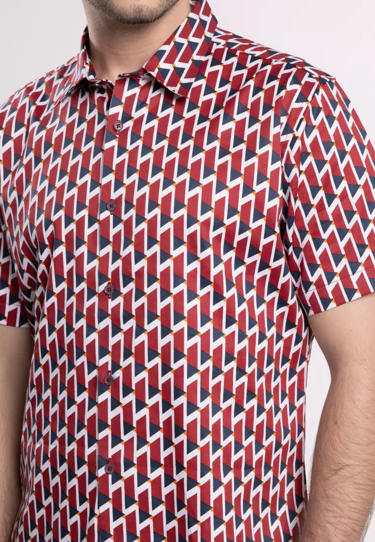 MOC - Kemeja Motif Lengan Pendek Pria Marvel - Red