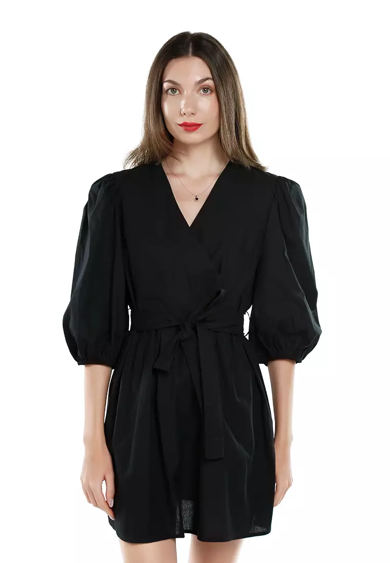 V-Neck Belt Dress In Black