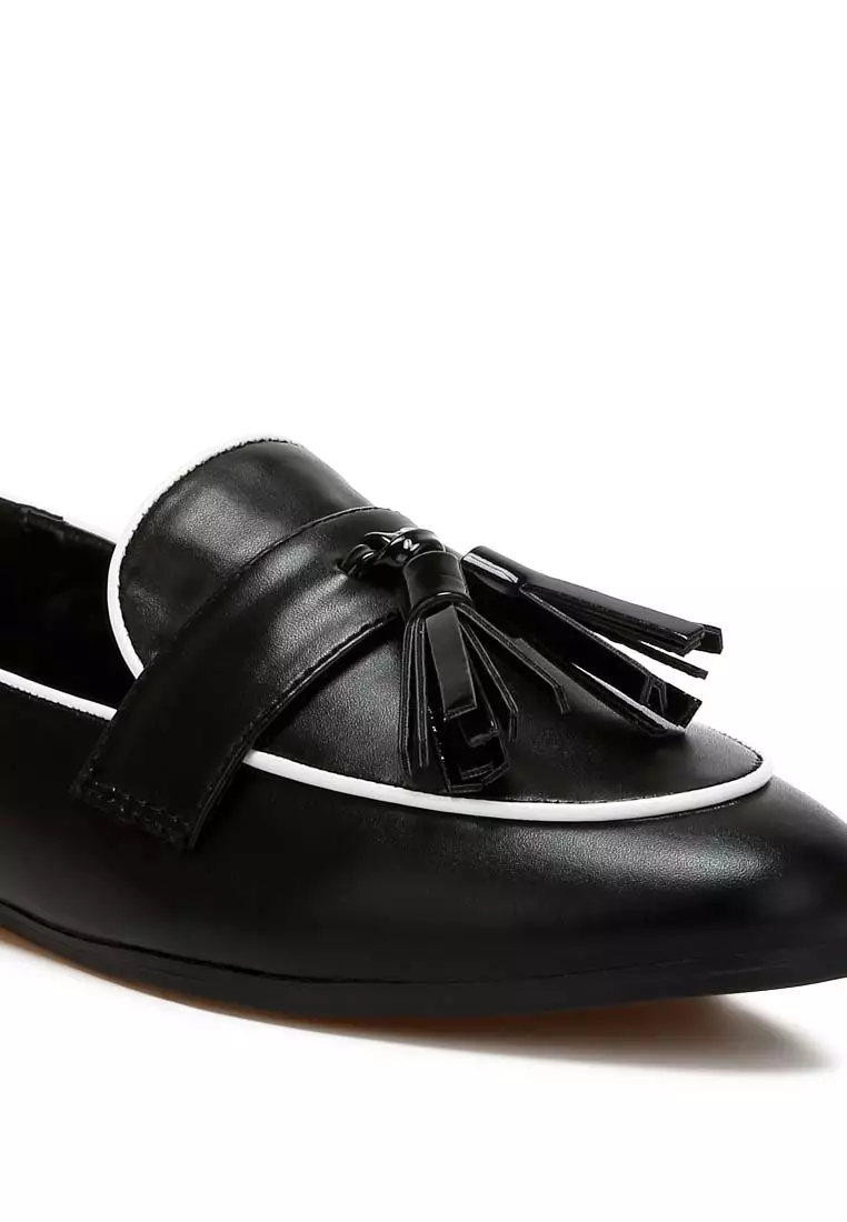 Sepatu Rumbai Warna Ganda dalam Warna Hitam