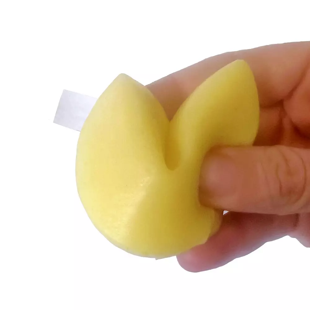 KIDDY FUN ZORBITZ SQUISHY FORTUNE COOKIE 8215