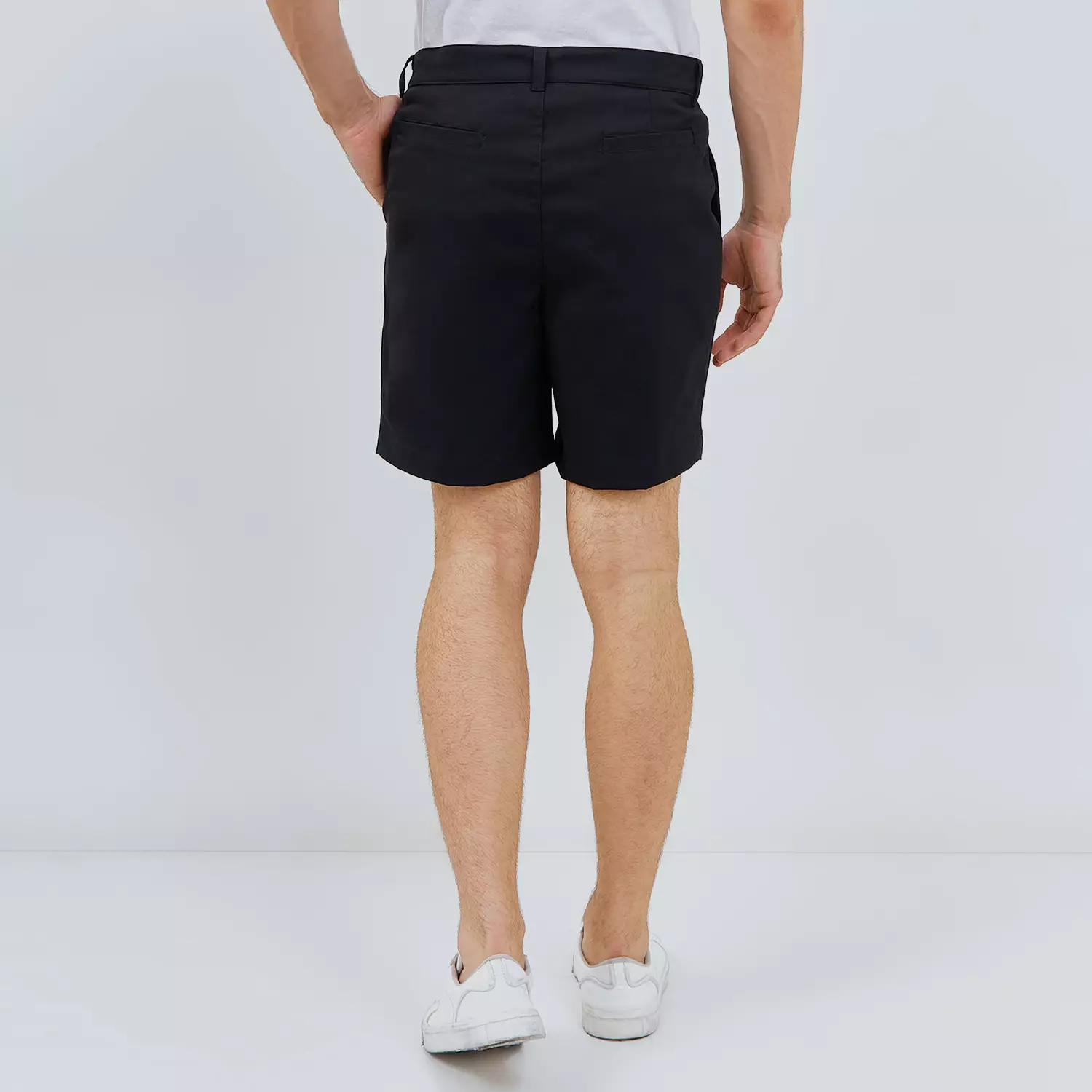 Paulmay Celana Chino Pria Pendek Reguler Fit - Black