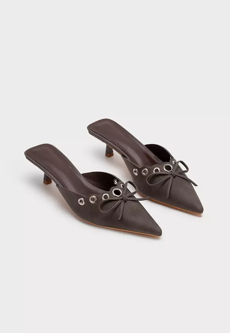 尖头镂空装饰中跟穆勒鞋