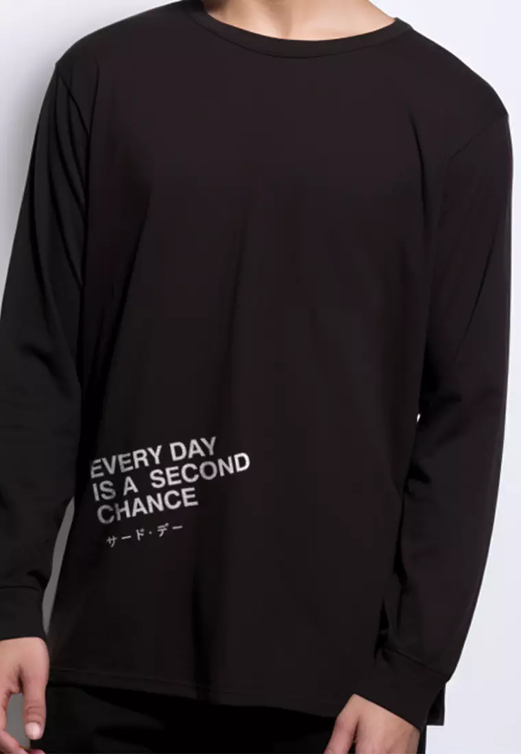 MTQ47 kaos lengan panjang hitam tangan panjang pria distro tulisan everyday is second chance hitam