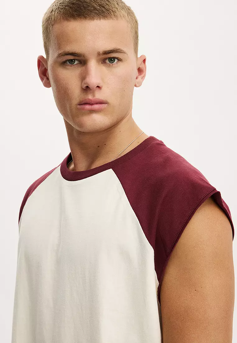 Cropped Fit Muscle Top