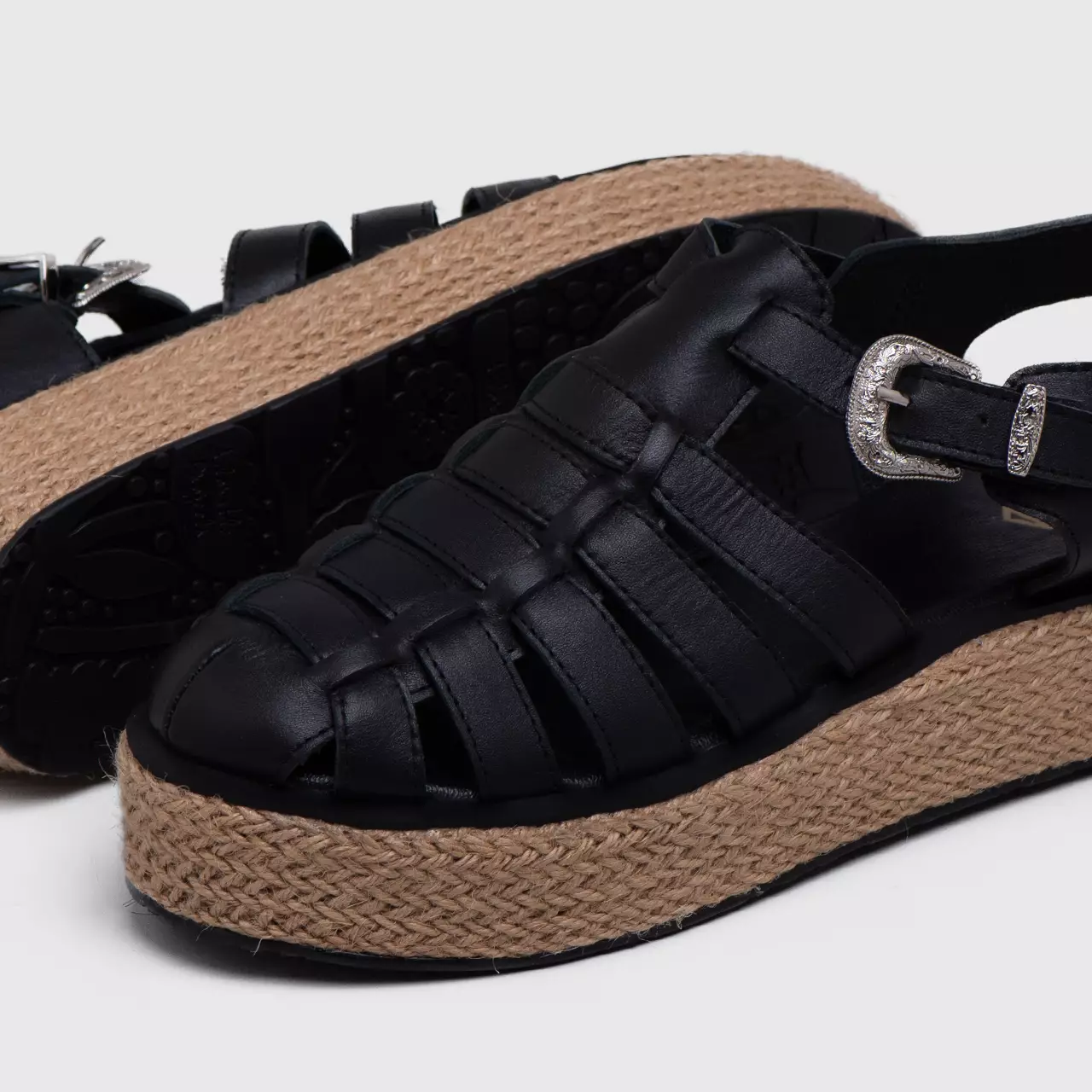 Rendeveous Platform Genuine Leather Black