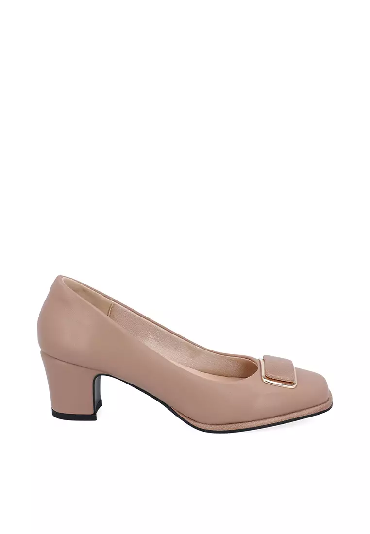Discount on Carlo Rino  shoes - SKU: Medium Beige Vivienne Pumps