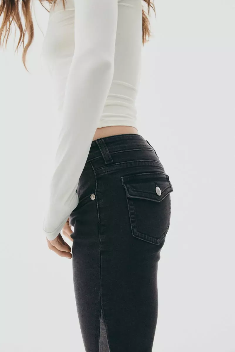 Flared Low Jeans