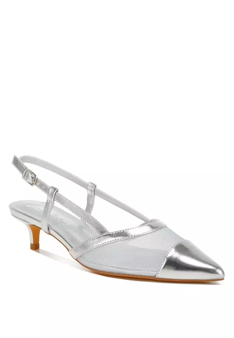 Sandal Slingback Jaring dalam Warna Perak