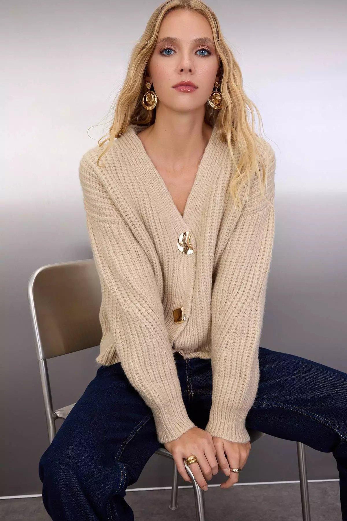 Beige V-Neck Wide Pattern Knitwear Cardigan