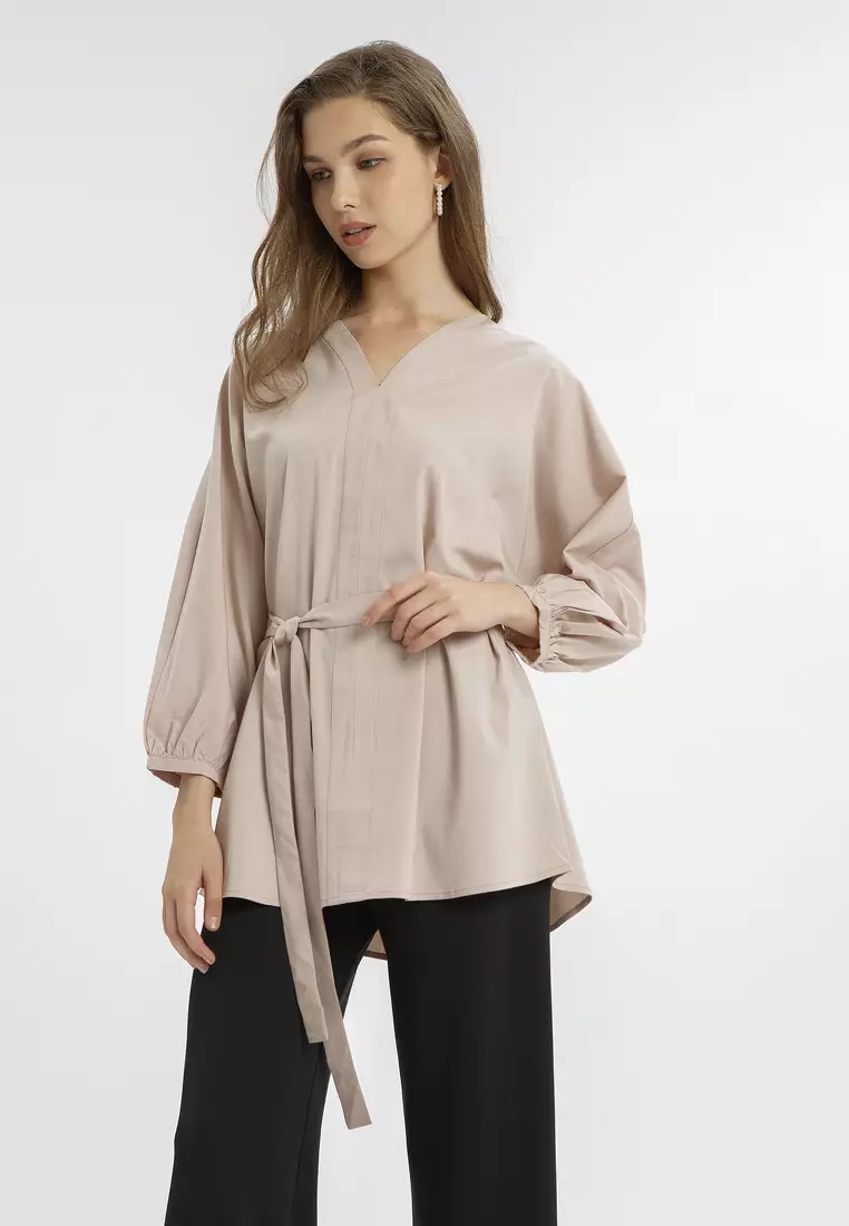 Minimal Bitna Blouse Latte