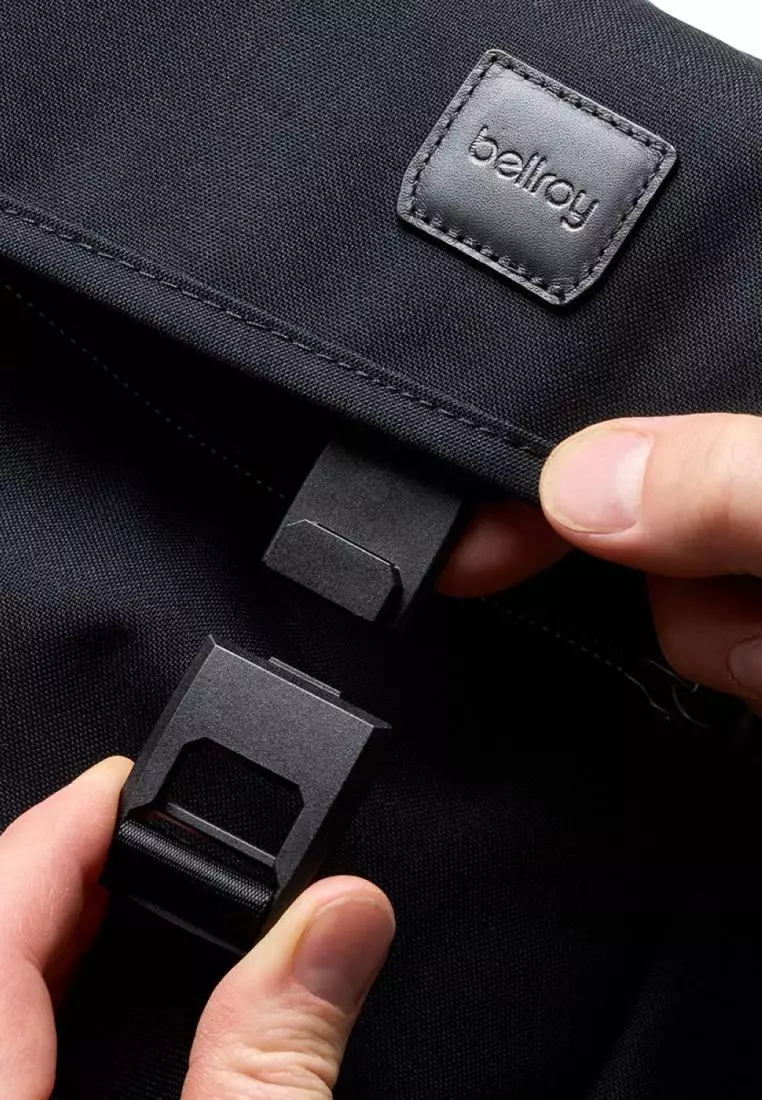 Bellroy Classic Messenger - Black