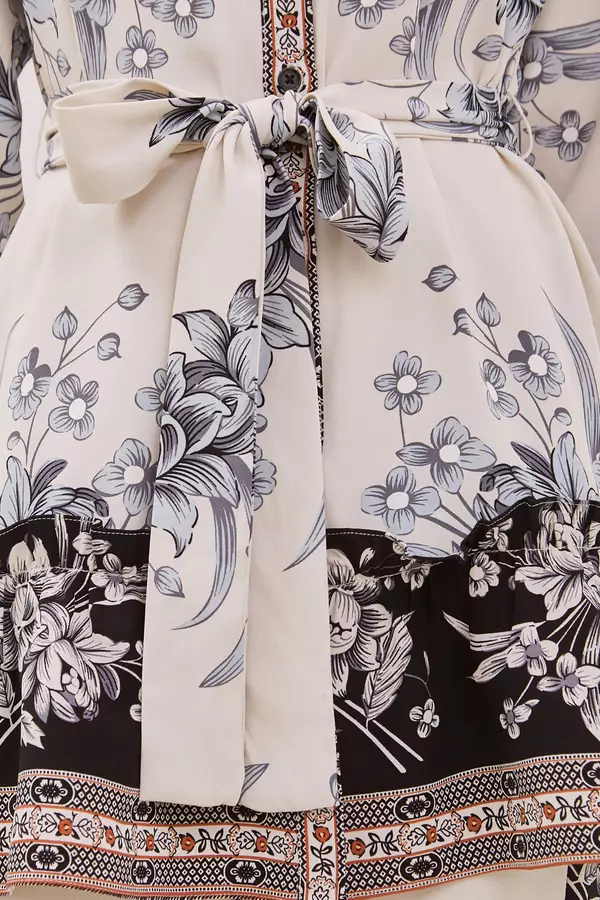 MINIMAL - Verna - Tunic Ruffle Motif Bunga - Black Colour Black