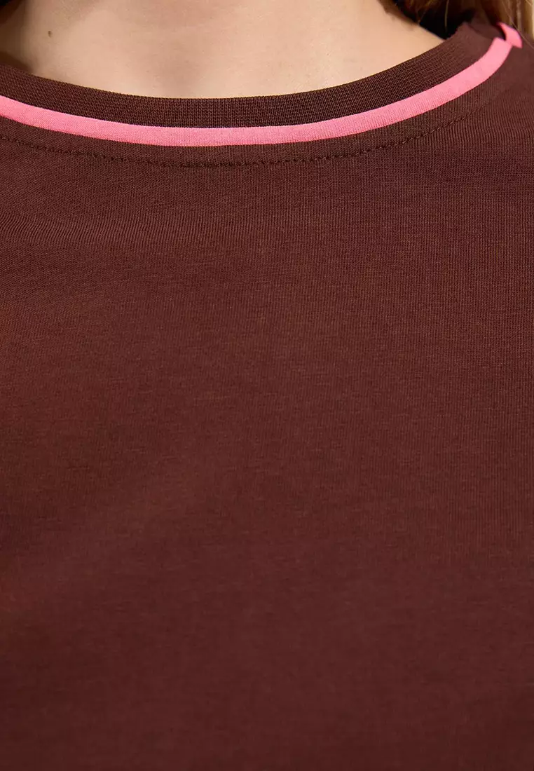 Brown Crew Neck Piping Detailed Basic Plus Size T-shirt TBBSS25BF00050