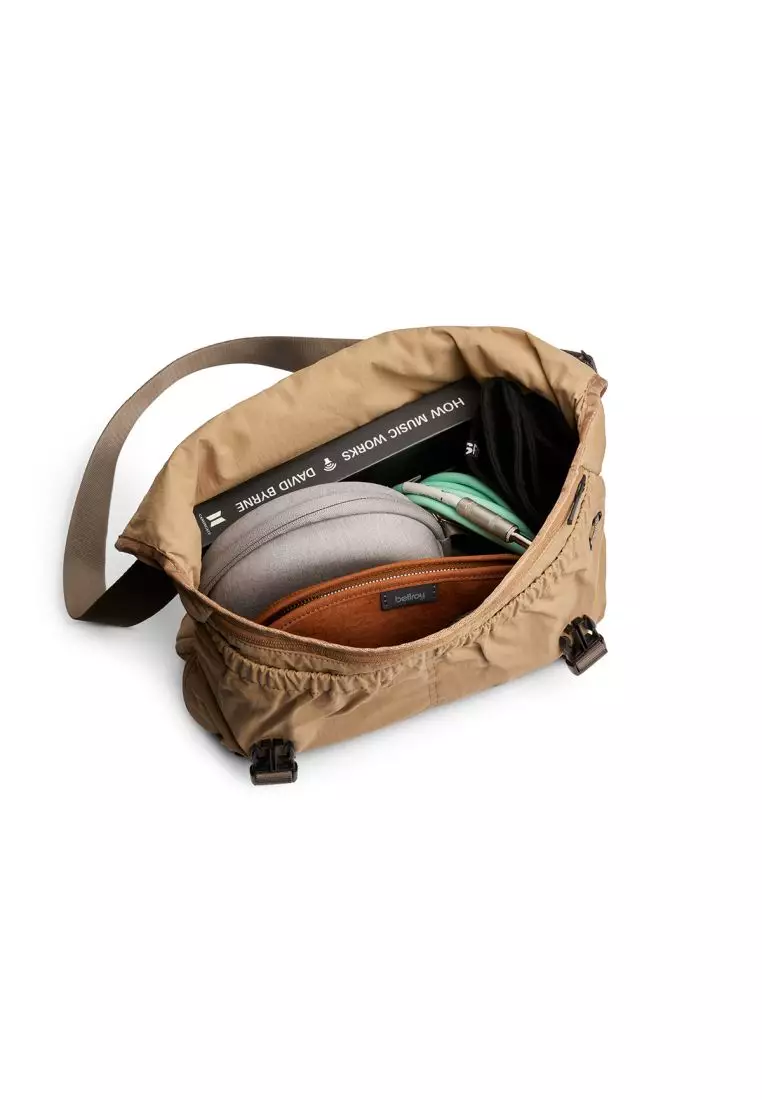 Bellroy Cinch Messenger Bag - Sand Dune