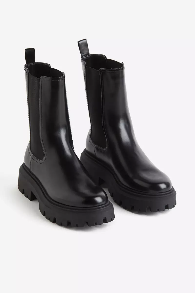 Chunky Chelsea boots