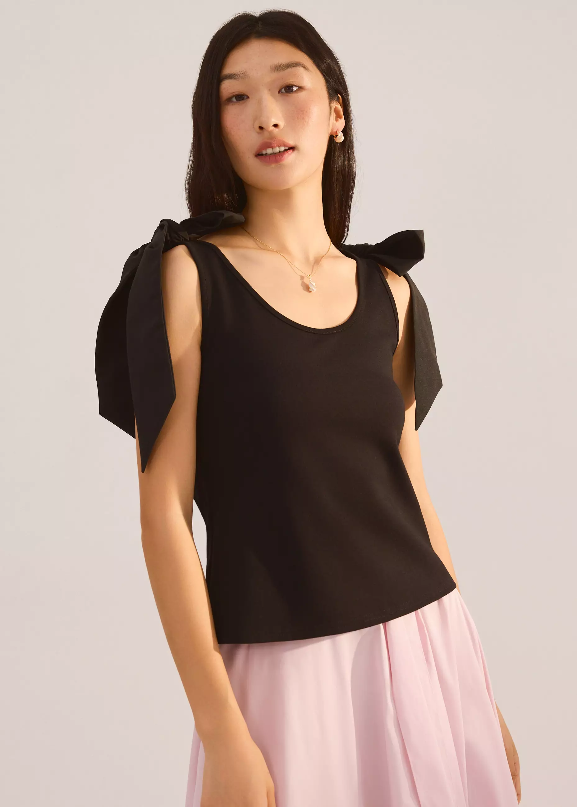 Atasan Wanita - Ribbon Tie Scoop Neck Fitted Top
