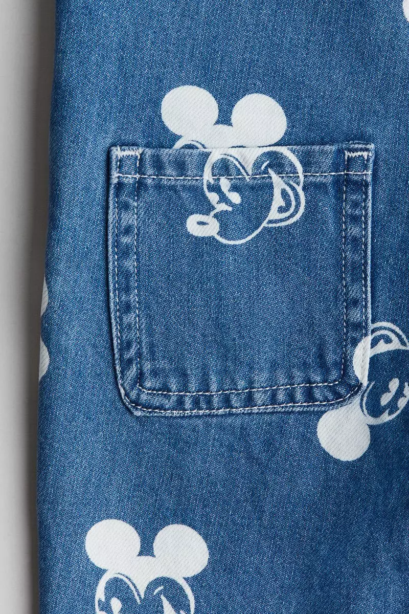 Printed denim dungarees
