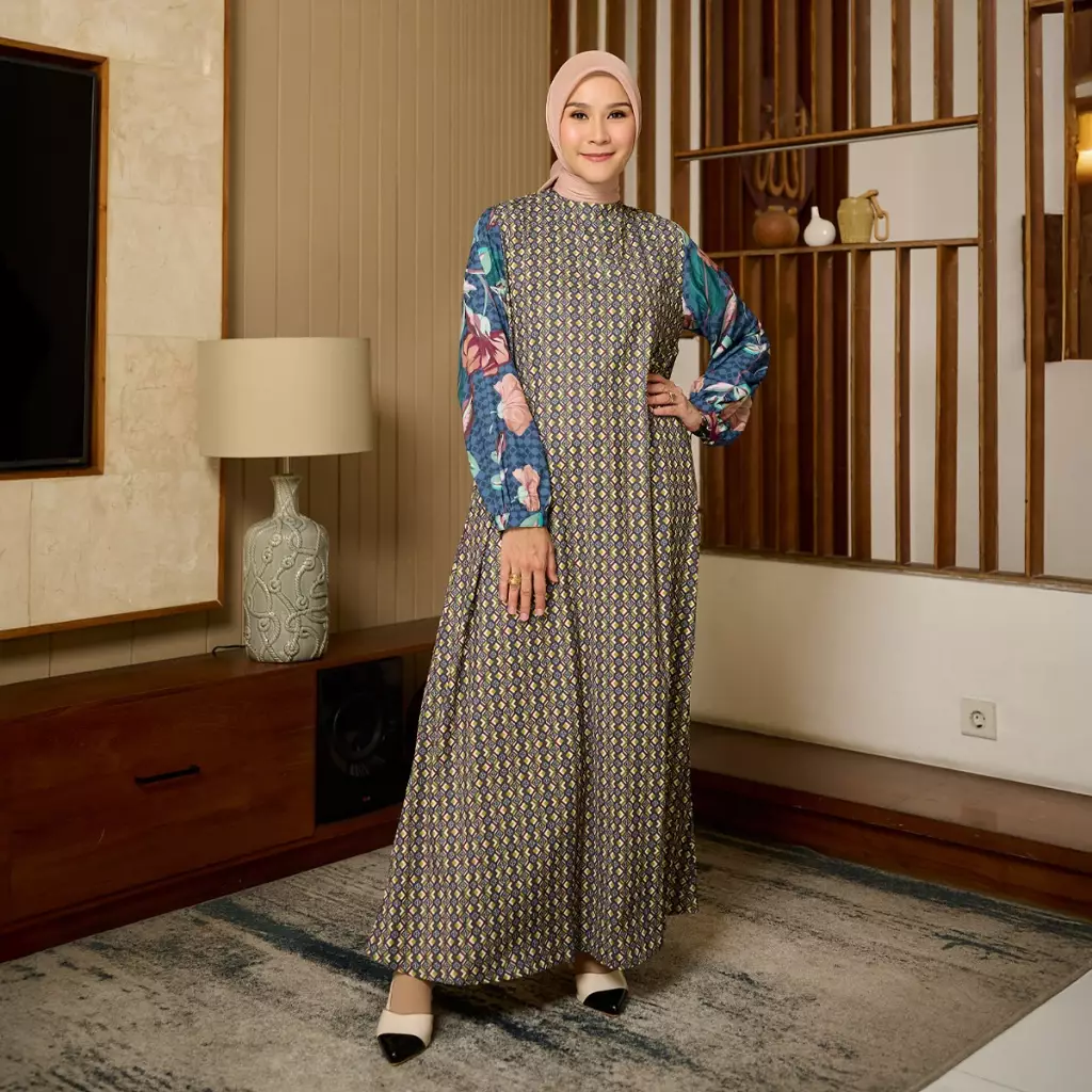 Jual ZM [New Collection] ZM Zaskia Mecca - Myki Navy Gamis - Monogram ...