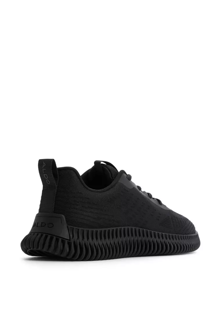 Gilgate Sneakers