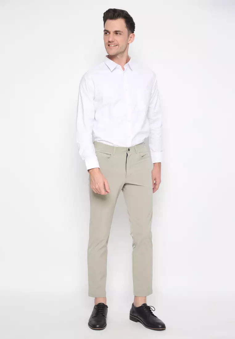 Jobb Active Travis Celana Panjang Modern Slim Fit Light Khaki 3
