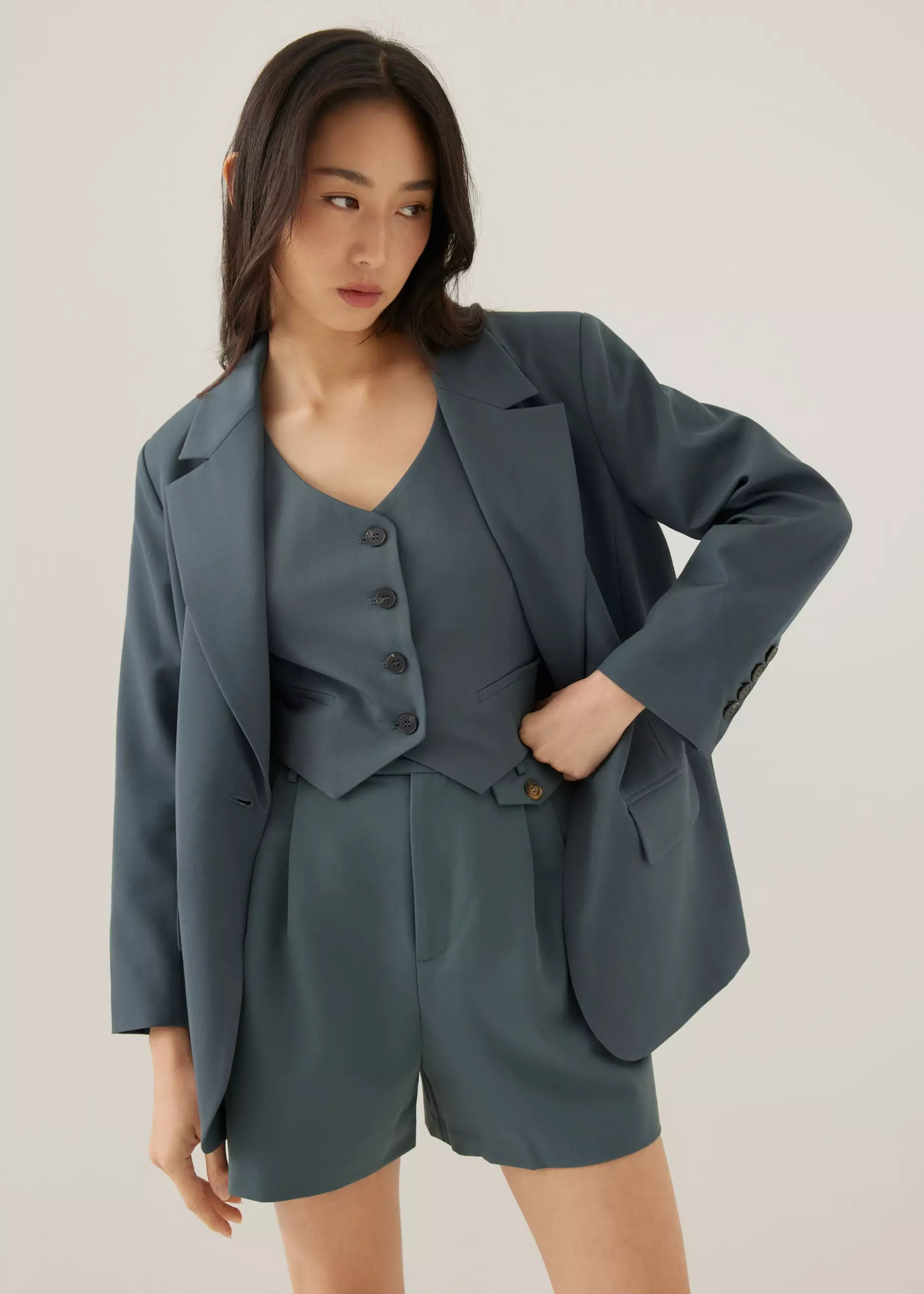 Jual Love, Bonito Blazer Wanita - Olene Tailored Oversized Blazer Original  2024 | ZALORA Indonesia ®