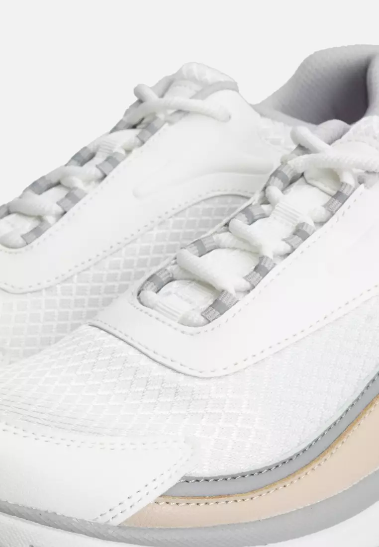 World Balance Accelerate Women's Performance Cross Training Shoes