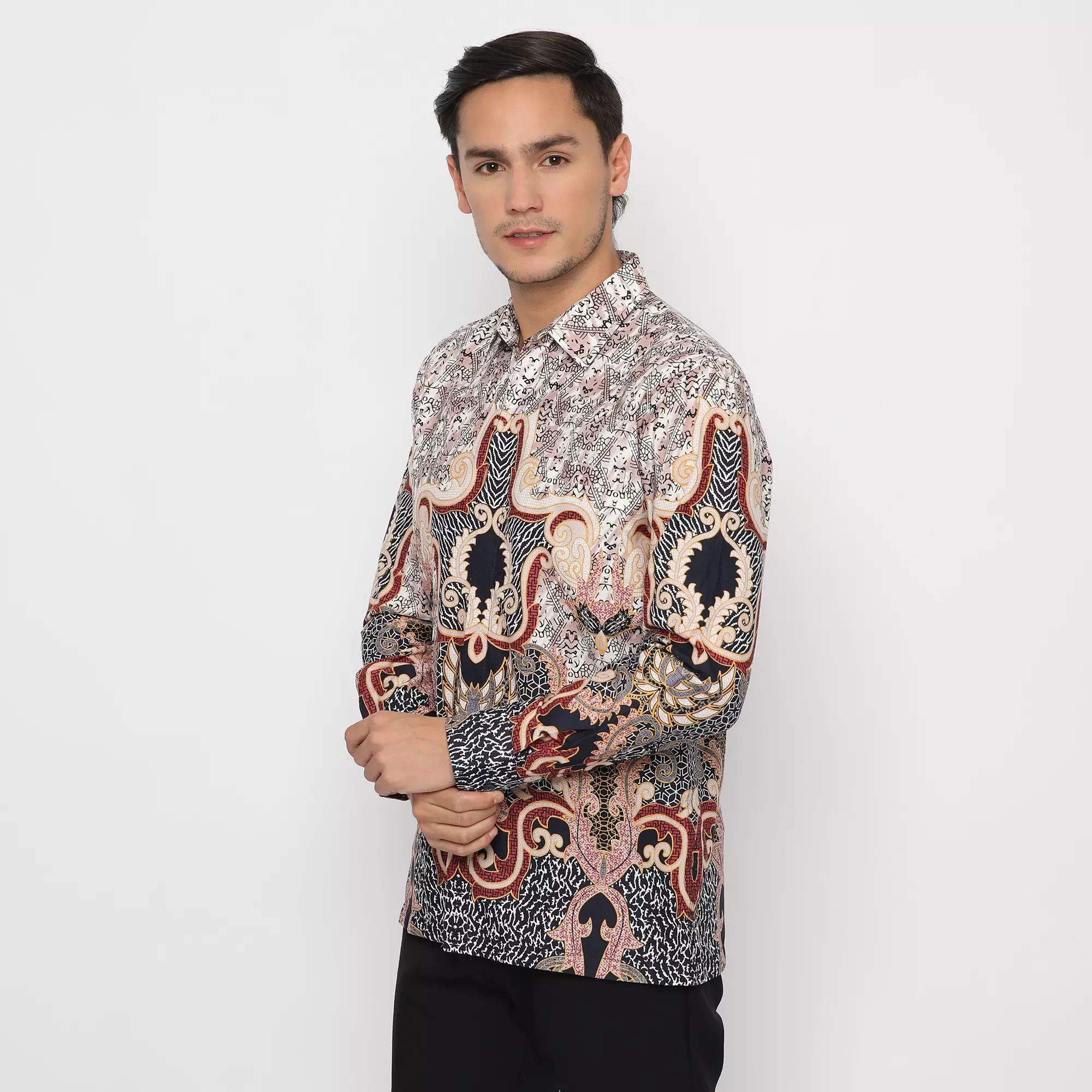 Platini Kemeja Batik Pria Lengan Panjang Katun Navy Biru 36027