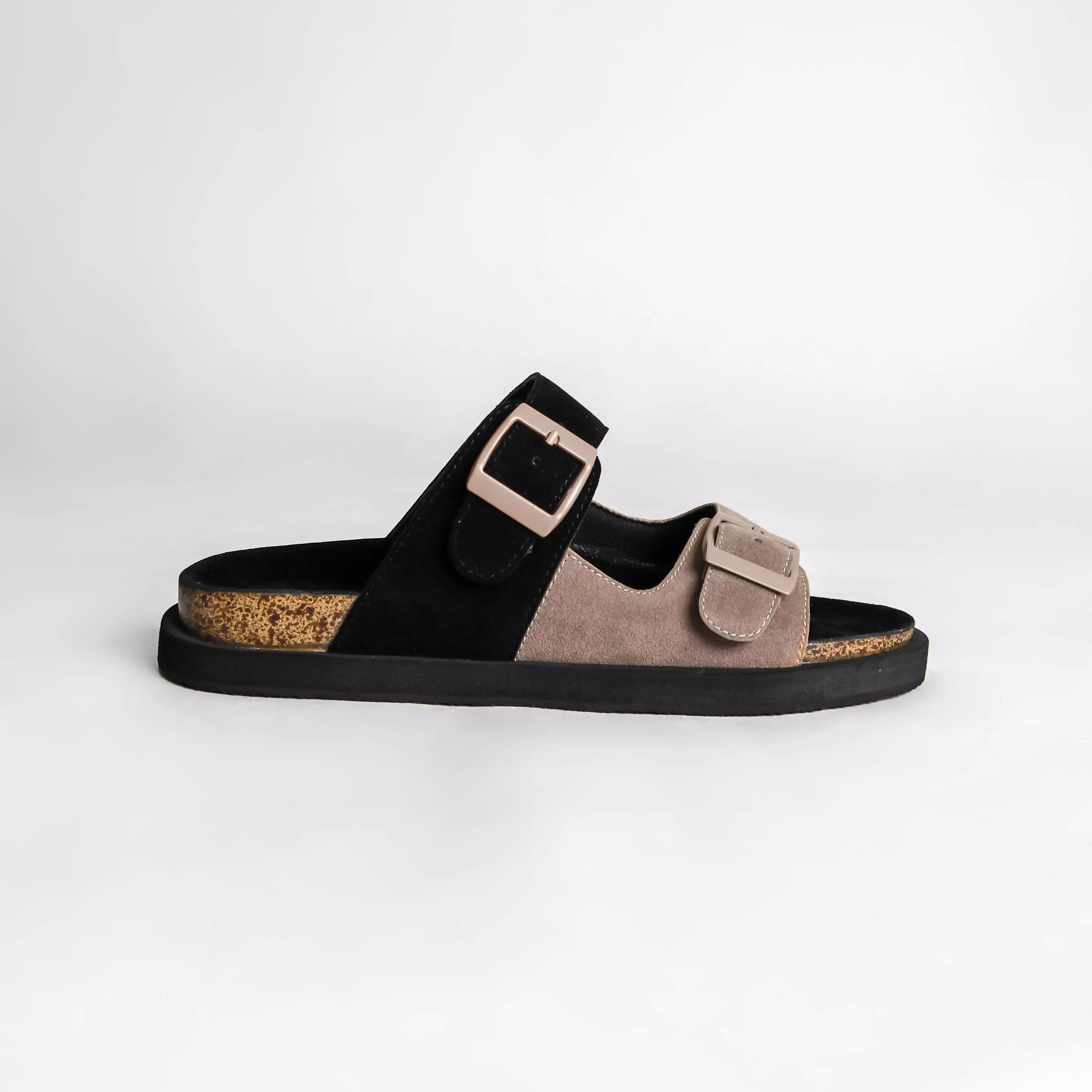 Pamole - Sandal Wanita Kekinian Sendal Wanita Sandal Flat Wanita - Izara Series - Hitam Cream