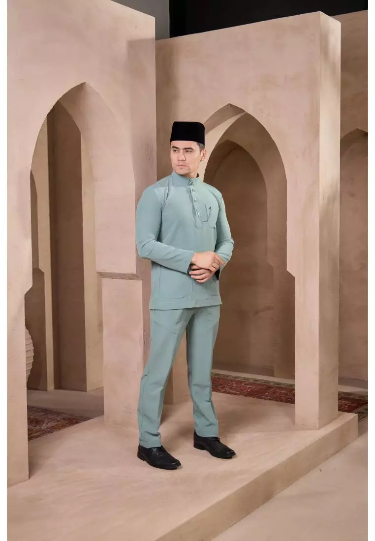 Baju Melayu Mahkota