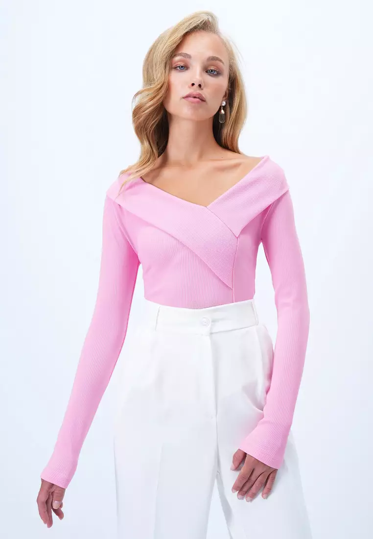 Wide Collar Blouse