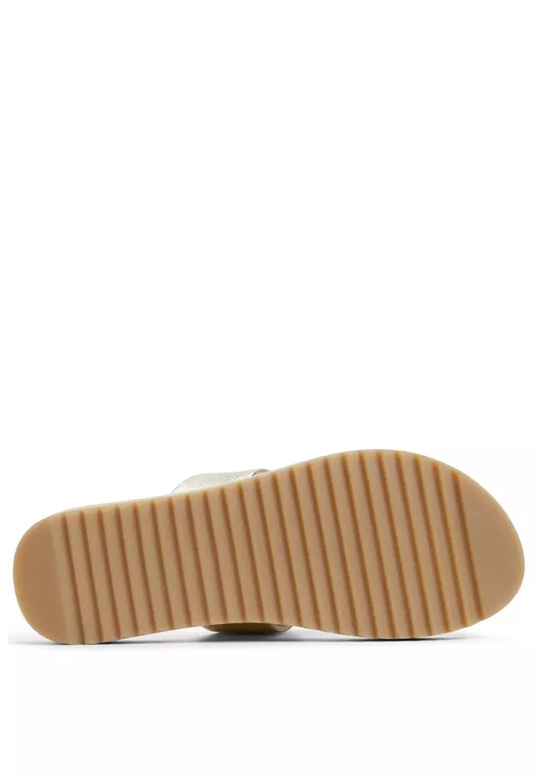 Lobredanten T-Strap Sandals