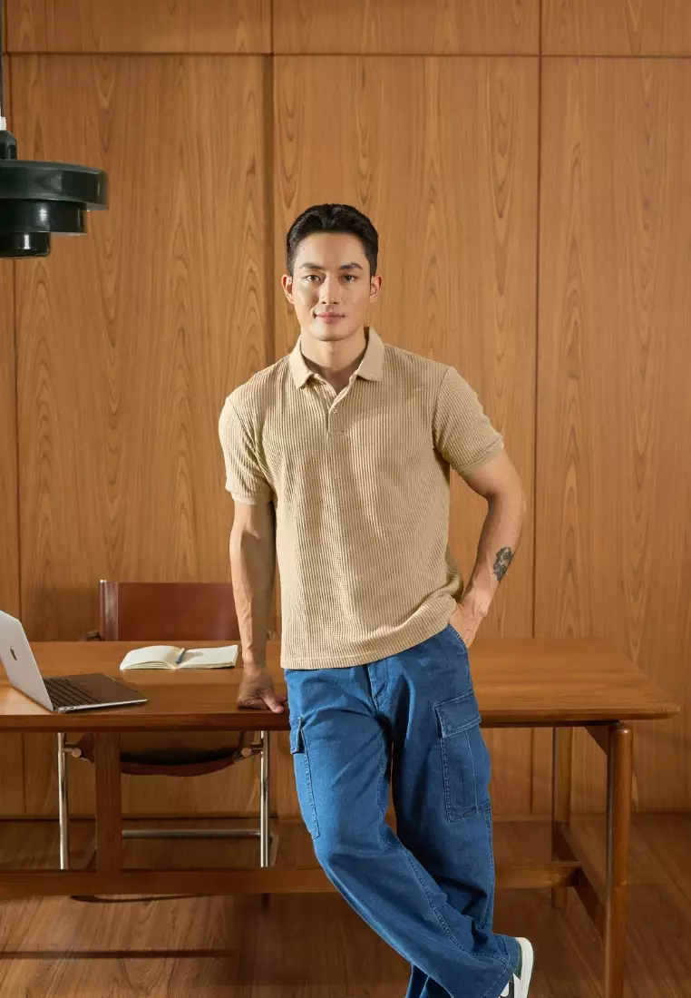 Kale Wale Beige / Kaos Rajut Pria Lengan Pendek