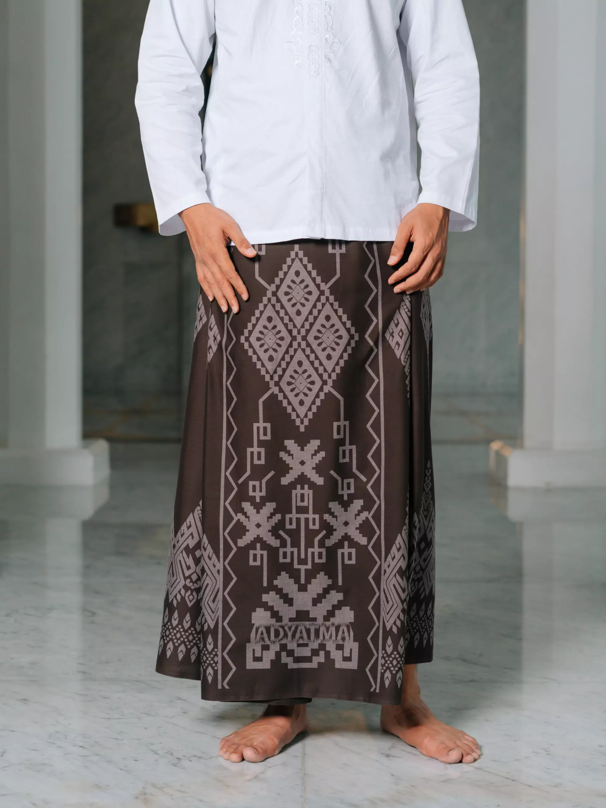 Batik Adyatma Sarung Premium Dark Brown