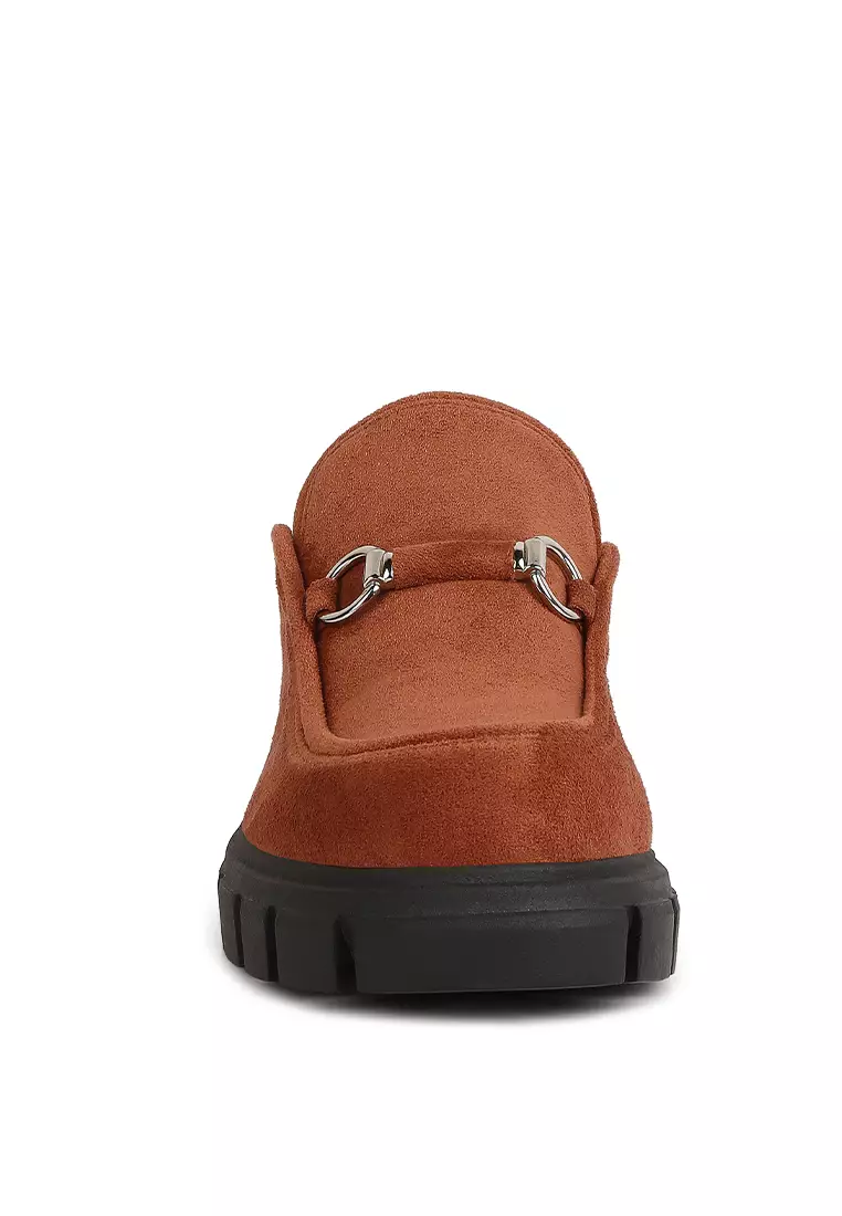 Beludru Tan Slip On Loafers