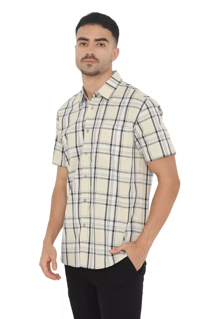 POLICE Kemeja Kotak Yarndyed Regular Fit Pria