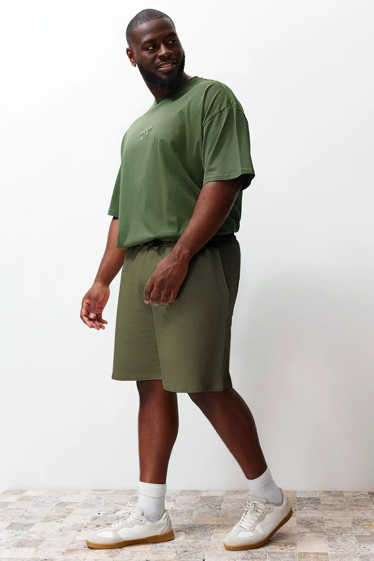 Plus Size Khaki Regular/Normal Cut Comfortable 100% Cotton Basic Shorts TMNSS24AP00001