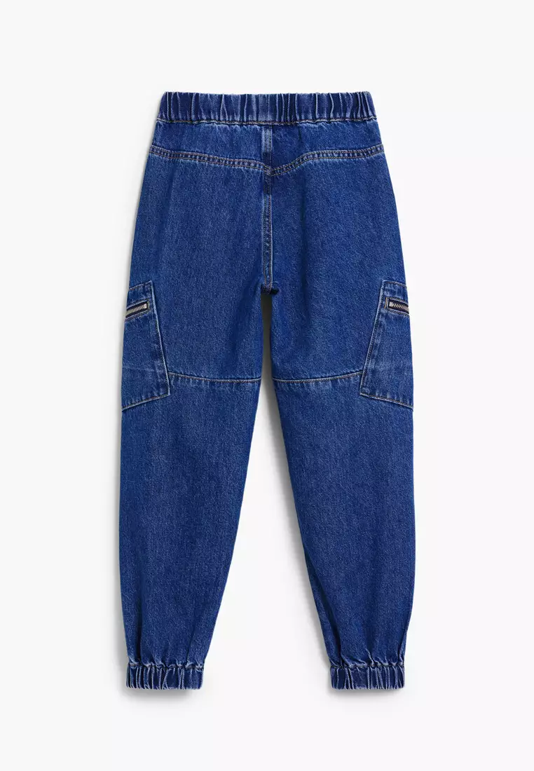 Jeans with zippers