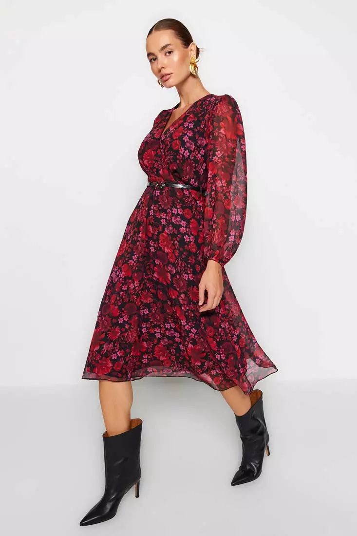 Chiffon midi dress with sleeves on sale