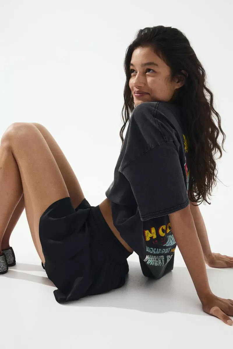 Airy drawstring shorts