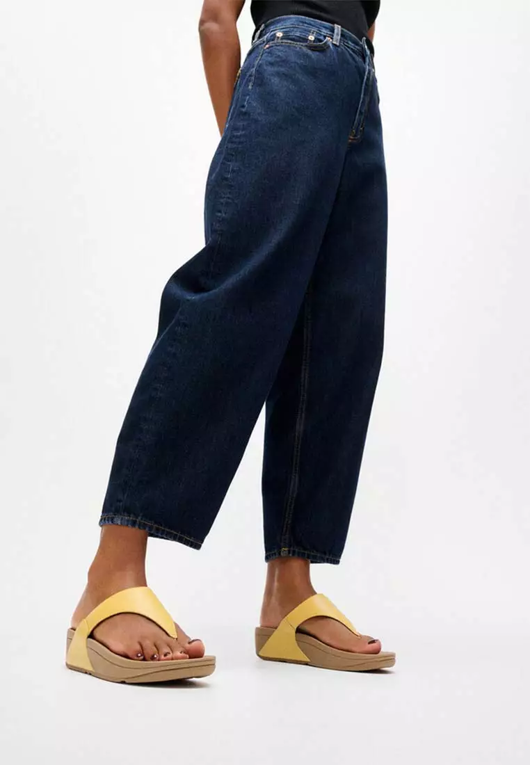 FitFlop LULU Leather Toe-Post Sandals - Turmeric (I88-D65)